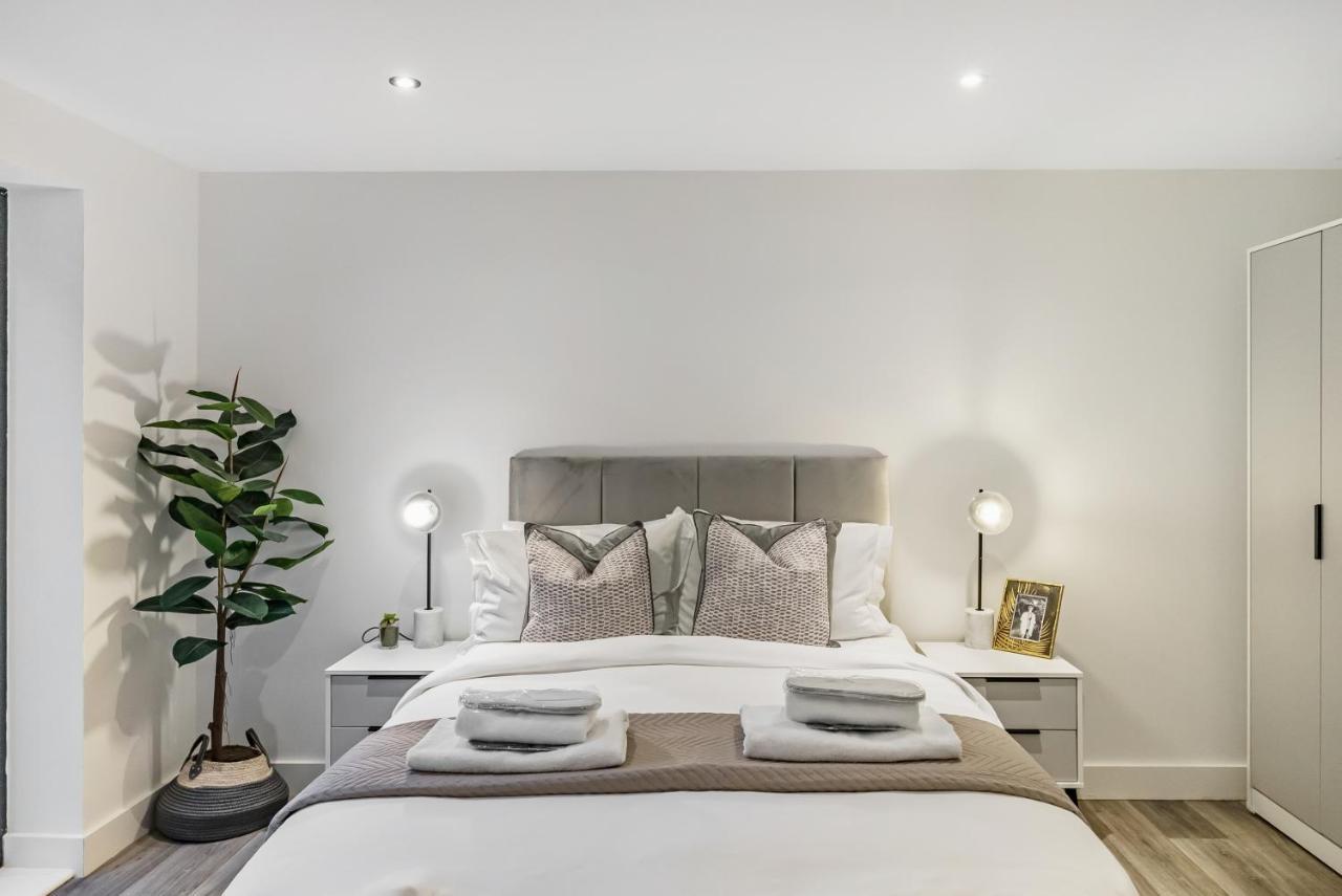Tailored - Cambridge, Lacon House Apartment *