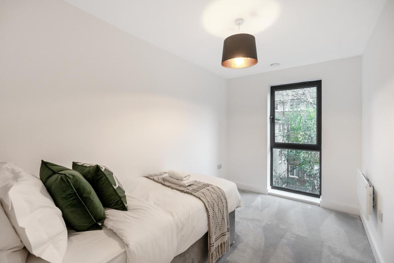 Tailored - Cambridge, Lacon House * CBG